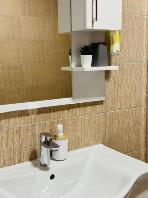 Apartments Paradise Licko Petrovo Selo Экстерьер фото